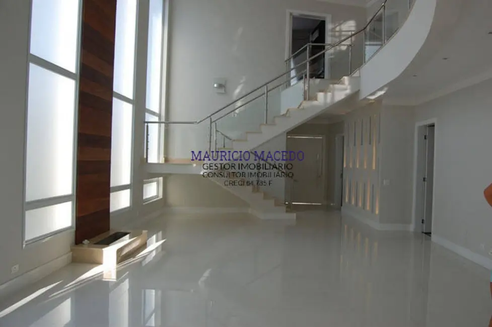 Casa com 4 quartos à venda, 471m2 em Alphaville, Santana De Parnaiba - SP - imagem 3 Foto 3 de Casa com 4 quartos à venda, 471m2 em Alphaville, Santana De Parnaiba - SP