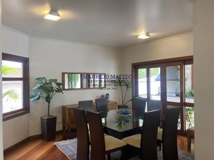 Casa com 4 quartos à venda, 395m2 em Barueri - SP - imagem 3 Foto 3 de Casa com 4 quartos à venda, 395m2 em Barueri - SP