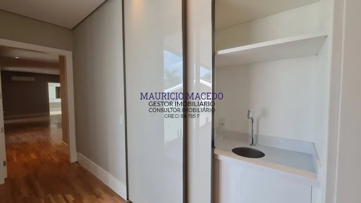 Foto 3 de Casa com 4 quartos à venda, 850m2 em Alphaville Residencial Zero, Barueri - SP