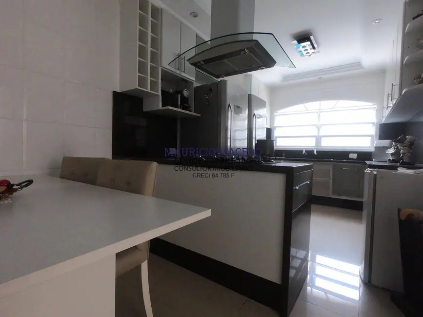 Foto 3 de Casa com 4 quartos para alugar, 360m2 em Alphaville, Santana De Parnaiba - SP