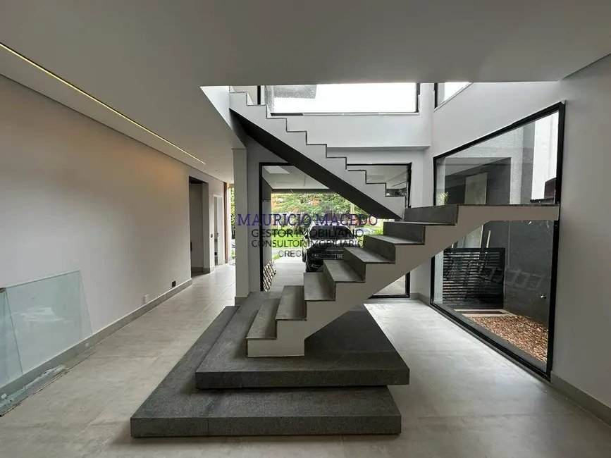 Casa com 4 quartos à venda, 330m2 em Alphaville, Santana De Parnaiba - SP - imagem 7 Foto 7 de Casa com 4 quartos à venda, 330m2 em Alphaville, Santana De Parnaiba - SP