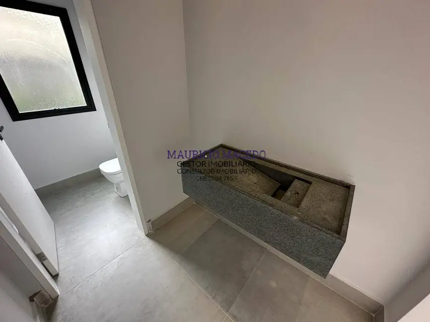 Casa com 4 quartos à venda, 330m2 em Alphaville, Santana De Parnaiba - SP - imagem 8 Foto 8 de Casa com 4 quartos à venda, 330m2 em Alphaville, Santana De Parnaiba - SP