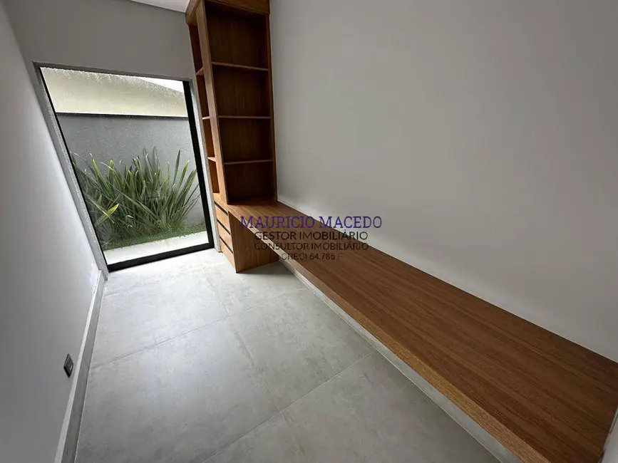 Casa com 4 quartos à venda, 330m2 em Alphaville, Santana De Parnaiba - SP - imagem 3 Foto 3 de Casa com 4 quartos à venda, 330m2 em Alphaville, Santana De Parnaiba - SP