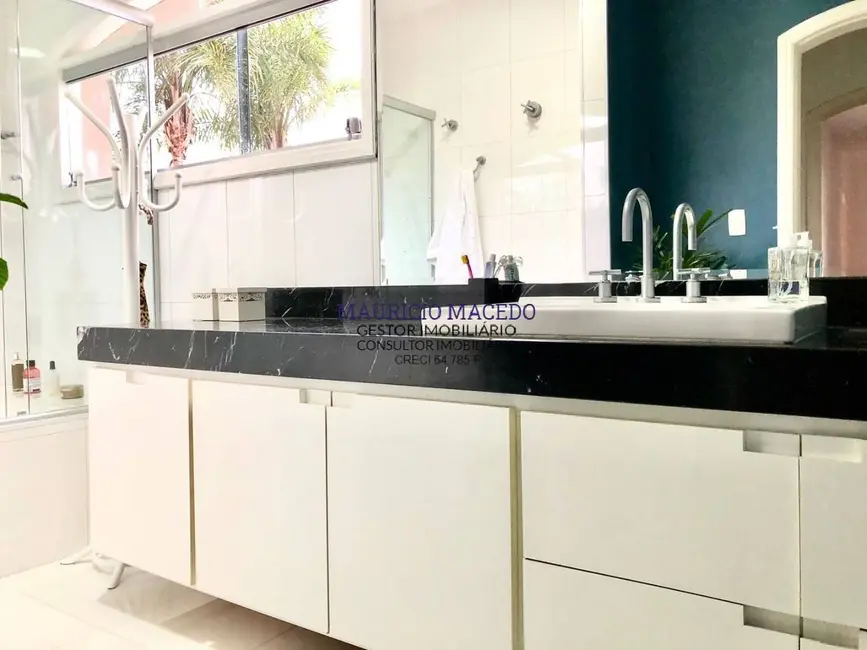 Foto 2 de Casa com 4 quartos à venda, 649m2 em Alphaville Residencial Um, Barueri - SP