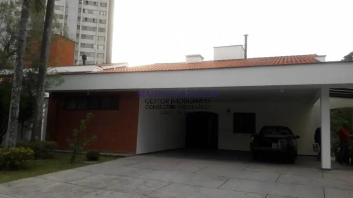 Foto 1 de Casa com 5 quartos para alugar, 450m2 em Alphaville Residencial Um, Barueri - SP