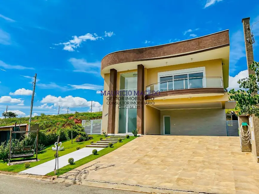 Foto 1 de Casa com 4 quartos à venda, 560m2 em Jandira - SP