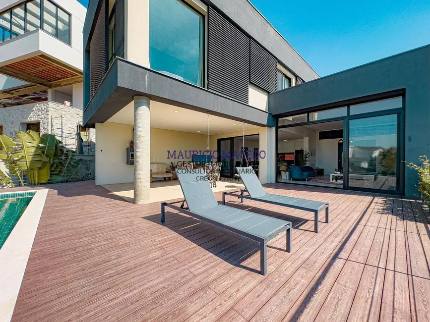 Foto 3 de Casa com 4 quartos à venda, 580m2 em Santana De Parnaiba - SP