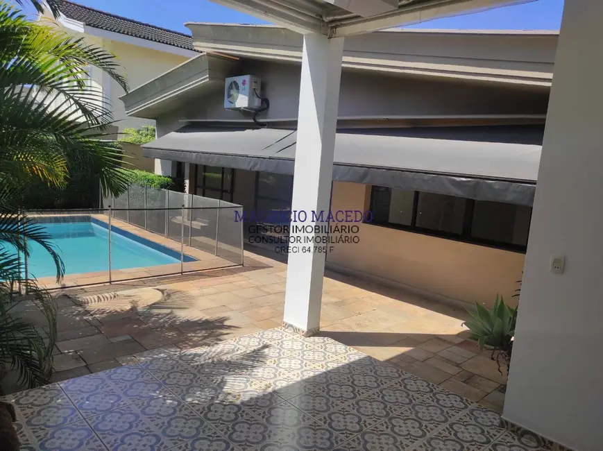 Casa com 4 quartos para alugar, 400m2 em Alphaville Residencial Dois, Barueri - SP - imagem 3 Foto 3 de Casa com 4 quartos para alugar, 400m2 em Alphaville Residencial Dois, Barueri - SP