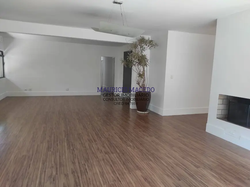 Casa com 4 quartos para alugar, 400m2 em Alphaville Residencial Dois, Barueri - SP - imagem 9 Foto 9 de Casa com 4 quartos para alugar, 400m2 em Alphaville Residencial Dois, Barueri - SP