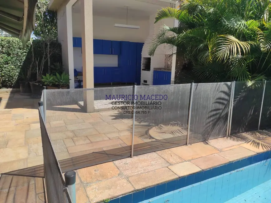 Casa com 4 quartos para alugar, 400m2 em Alphaville Residencial Dois, Barueri - SP - imagem 5 Foto 5 de Casa com 4 quartos para alugar, 400m2 em Alphaville Residencial Dois, Barueri - SP