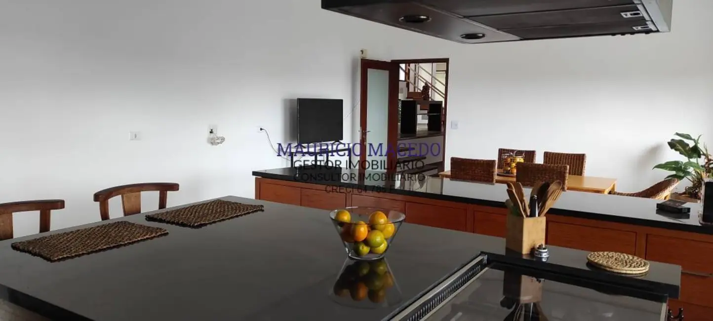 Casa com 4 quartos à venda e para alugar, 1500m2 em Barueri - SP - imagem 4 Foto 4 de Casa com 4 quartos à venda e para alugar, 1500m2 em Barueri - SP