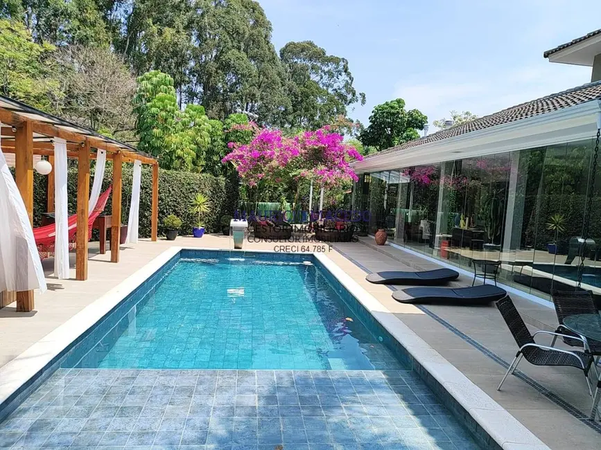 Foto 1 de Casa com 4 quartos à venda, 1992m2 em Barueri - SP