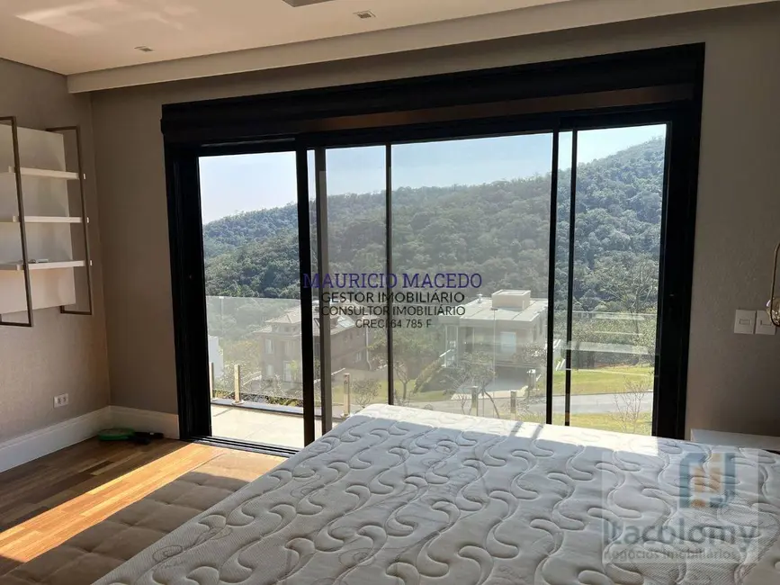 Casa com 4 quartos à venda, 490m2 em Santana De Parnaiba - SP - imagem 6 Foto 6 de Casa com 4 quartos à venda, 490m2 em Santana De Parnaiba - SP