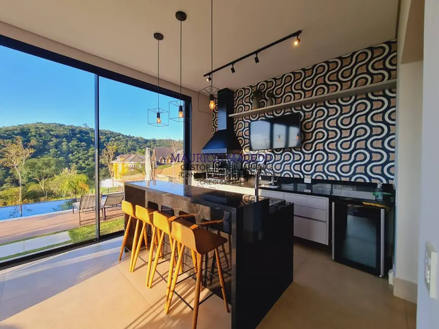 Casa com 4 quartos à venda, 490m2 em Santana De Parnaiba - SP - imagem 2 Foto 2 de Casa com 4 quartos à venda, 490m2 em Santana De Parnaiba - SP