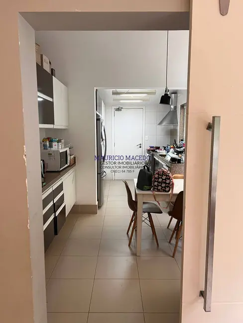 Foto 3 de Casa com 4 quartos à venda, 390m2 em Santana De Parnaiba - SP