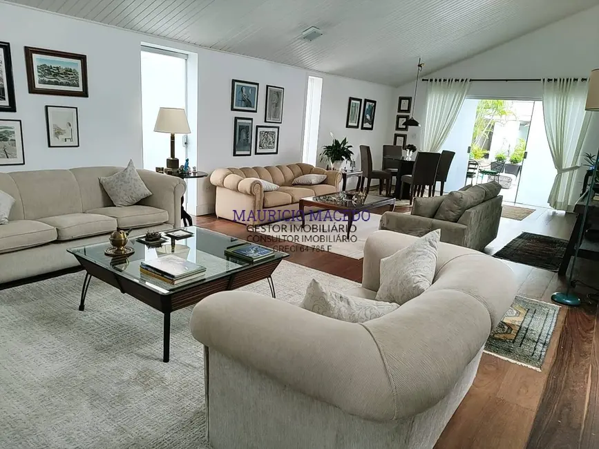 Casa com 4 quartos para alugar, 720m2 em Alphaville Residencial Dois, Barueri - SP - imagem 4 Foto 4 de Casa com 4 quartos para alugar, 720m2 em Alphaville Residencial Dois, Barueri - SP