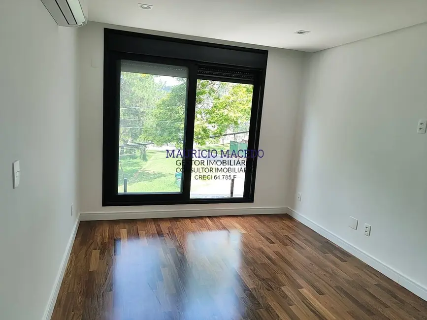 Casa com 4 quartos à venda, 457m2 em Alphaville, Santana De Parnaiba - SP - imagem 8 Foto 8 de Casa com 4 quartos à venda, 457m2 em Alphaville, Santana De Parnaiba - SP
