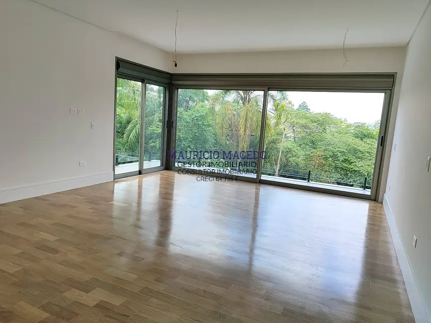 Casa com 4 quartos à venda, 729m2 em Alphaville, Santana De Parnaiba - SP - imagem 3 Foto 3 de Casa com 4 quartos à venda, 729m2 em Alphaville, Santana De Parnaiba - SP