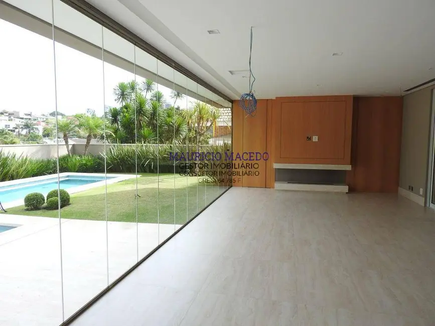 Foto 3 de Casa com 4 quartos à venda, 650m2 em Alphaville Residencial Um, Barueri - SP