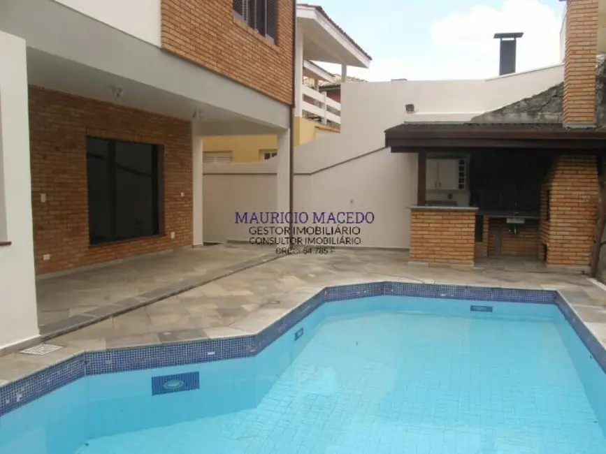 Foto 3 de Casa com 4 quartos para alugar, 416m2 em Barueri - SP