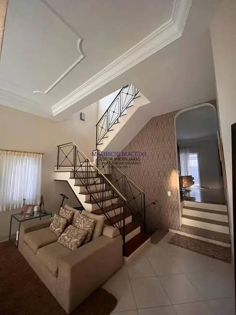 Foto 2 de Casa com 3 quartos à venda e para alugar, 390m2 em Alphaville, Santana De Parnaiba - SP