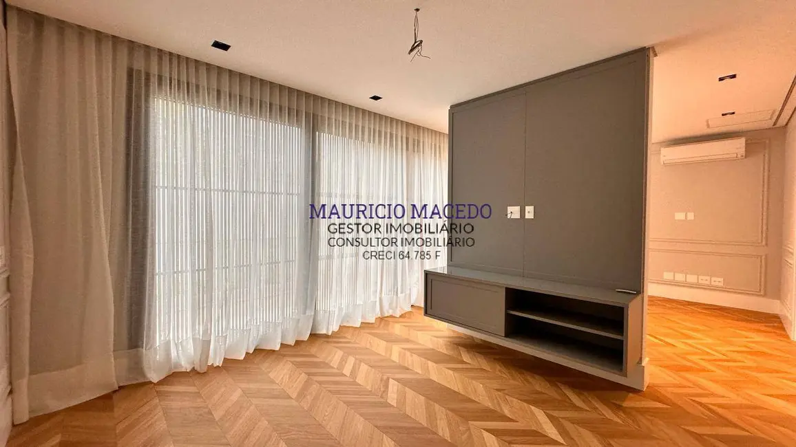 Casa com 4 quartos à venda, 730m2 em Alphaville, Santana De Parnaiba - SP - imagem 3 Foto 3 de Casa com 4 quartos à venda, 730m2 em Alphaville, Santana De Parnaiba - SP