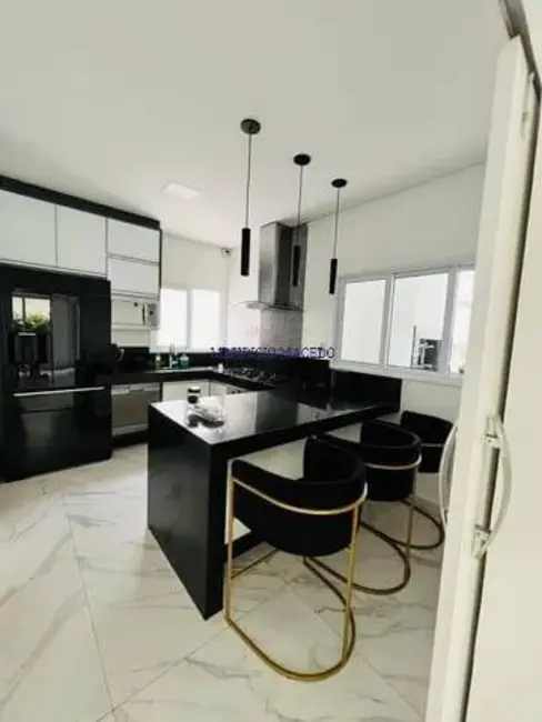 Foto 7 de Casa com 4 quartos para alugar em Alphaville, Santana De Parnaiba - SP