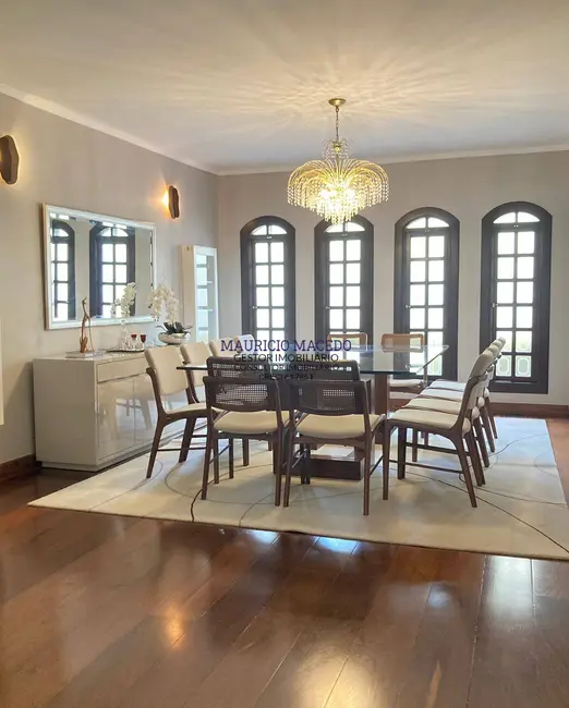 Foto 3 de Casa com 4 quartos para alugar, 600m2 em Barueri - SP