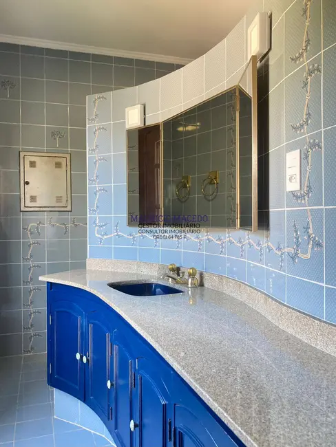 Foto 8 de Casa com 4 quartos para alugar, 600m2 em Barueri - SP