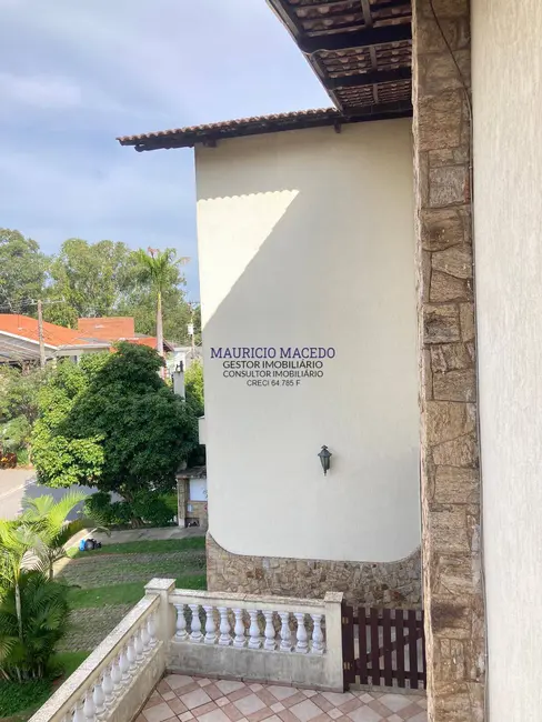 Foto 4 de Casa com 4 quartos para alugar, 600m2 em Barueri - SP