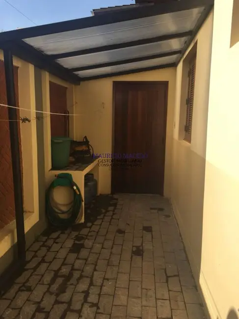 Casa com 3 quartos para alugar, 360m2 em Barueri - SP - imagem 8 Foto 8 de Casa com 3 quartos para alugar, 360m2 em Barueri - SP