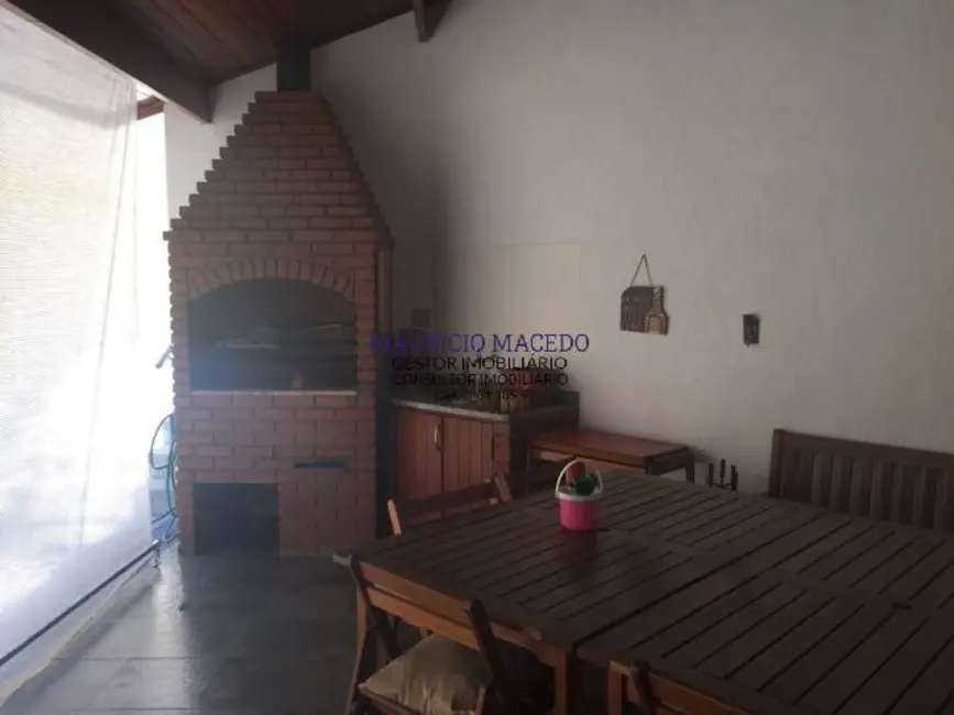 Casa com 3 quartos para alugar, 360m2 em Barueri - SP - imagem 7 Foto 7 de Casa com 3 quartos para alugar, 360m2 em Barueri - SP