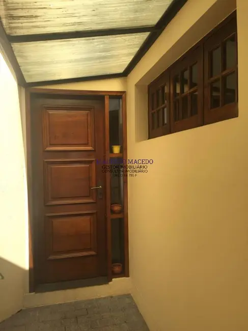 Foto 12 de Casa com 3 quartos para alugar, 360m2 em Barueri - SP