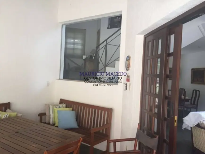 Foto 14 de Casa com 3 quartos para alugar, 360m2 em Barueri - SP