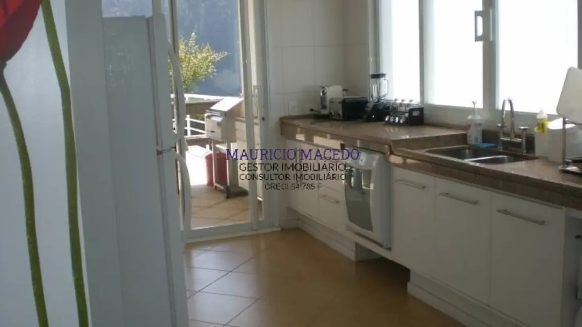 Foto 4 de Casa com 4 quartos à venda e para alugar, 594m2 em Barueri - SP