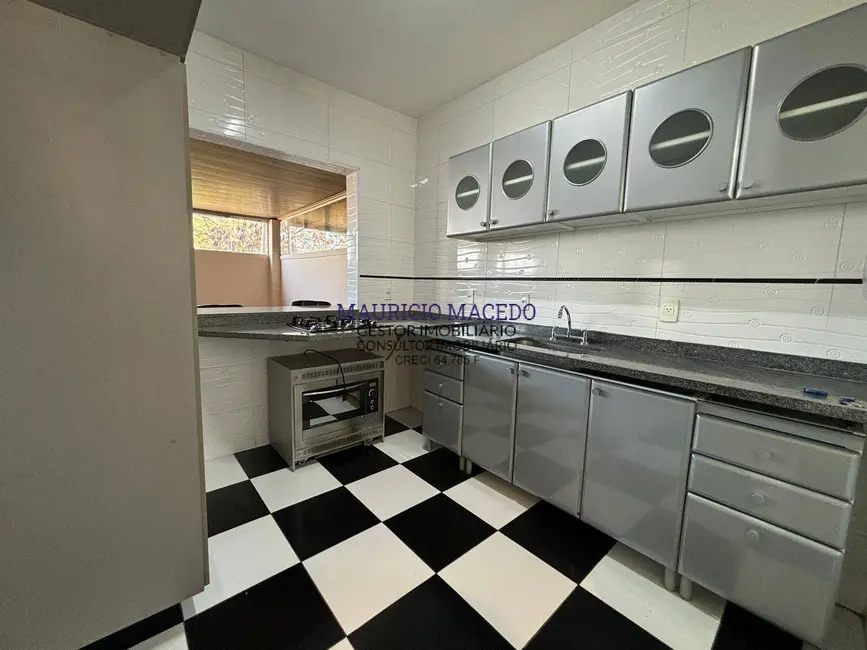 Casa com 3 quartos à venda e para alugar, 180m2 em Alphaville, Santana De Parnaiba - SP - imagem 5 Foto 5 de Casa com 3 quartos à venda e para alugar, 180m2 em Alphaville, Santana De Parnaiba - SP