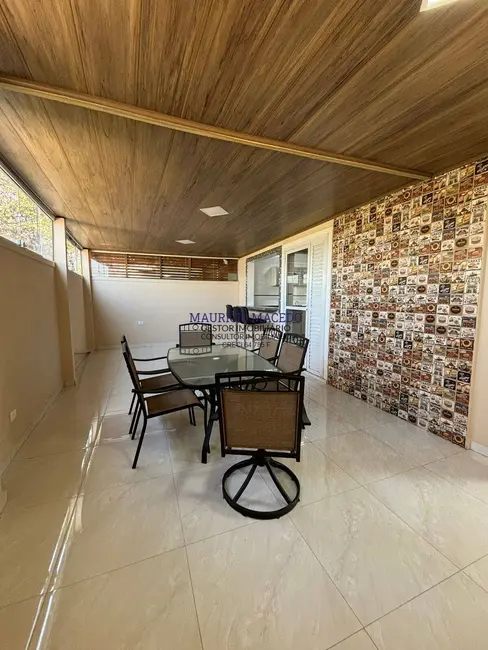Casa com 3 quartos à venda e para alugar, 180m2 em Alphaville, Santana De Parnaiba - SP - imagem 9 Foto 9 de Casa com 3 quartos à venda e para alugar, 180m2 em Alphaville, Santana De Parnaiba - SP
