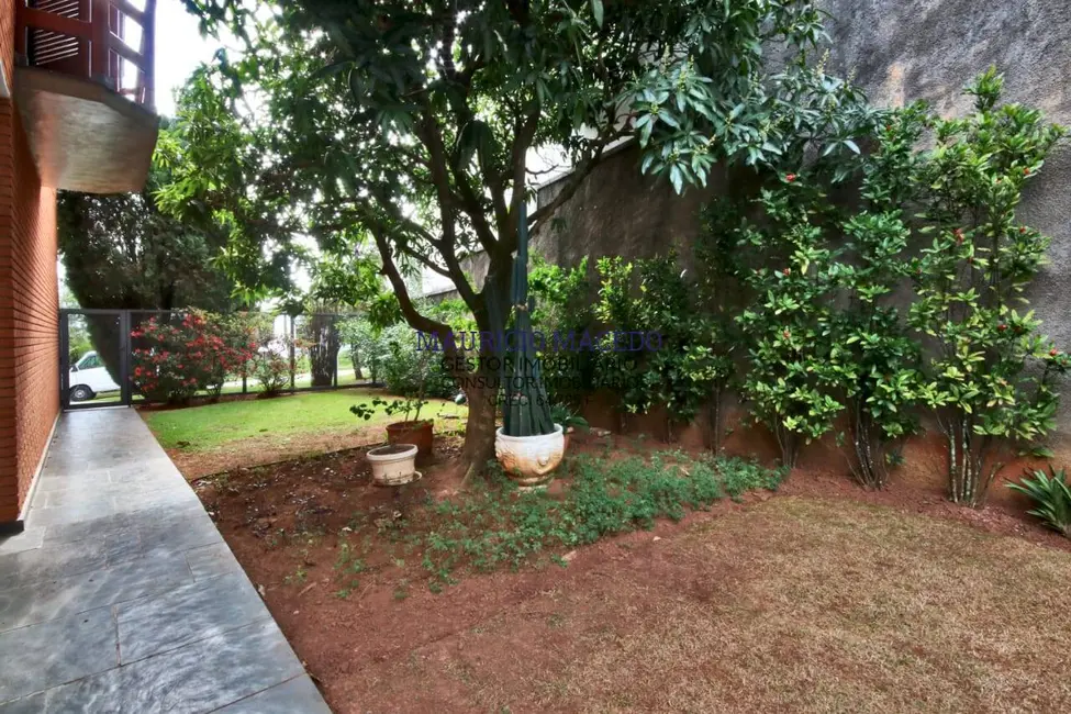 Casa com 4 quartos à venda e para alugar, 866m2 em Alphaville, Santana De Parnaiba - SP - imagem 9 Foto 9 de Casa com 4 quartos à venda e para alugar, 866m2 em Alphaville, Santana De Parnaiba - SP