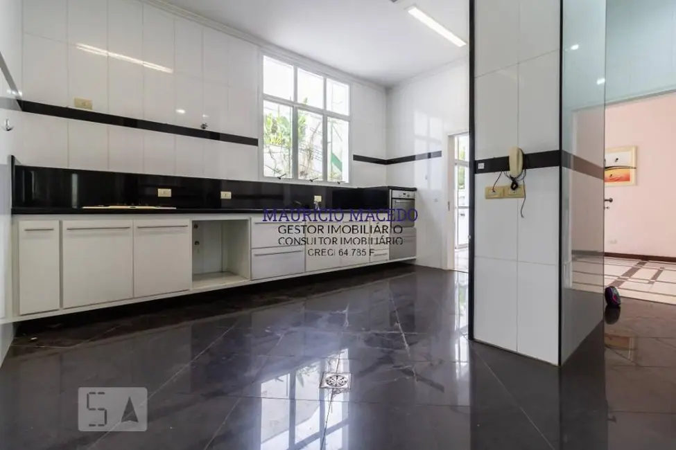 Casa com 4 quartos para alugar, 715m2 em Barueri - SP - imagem 8 Foto 8 de Casa com 4 quartos para alugar, 715m2 em Barueri - SP