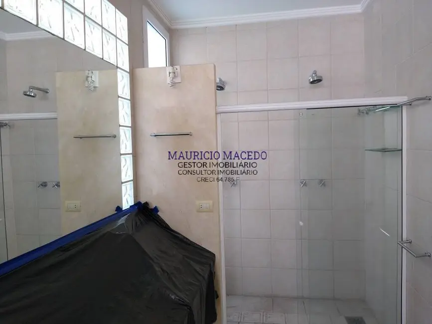 Casa com 4 quartos para alugar, 715m2 em Barueri - SP - imagem 4 Foto 4 de Casa com 4 quartos para alugar, 715m2 em Barueri - SP
