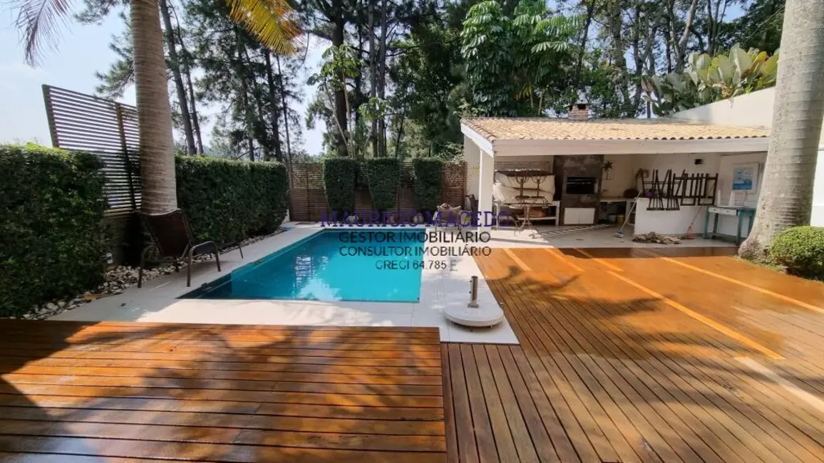 Foto 1 de Casa com 4 quartos para alugar, 360m2 em Alphaville, Santana De Parnaiba - SP