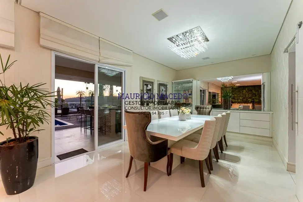 Casa à venda e para alugar em Tamboré, Santana De Parnaiba - SP - imagem 4 Foto 4 de Casa à venda e para alugar em Tamboré, Santana De Parnaiba - SP