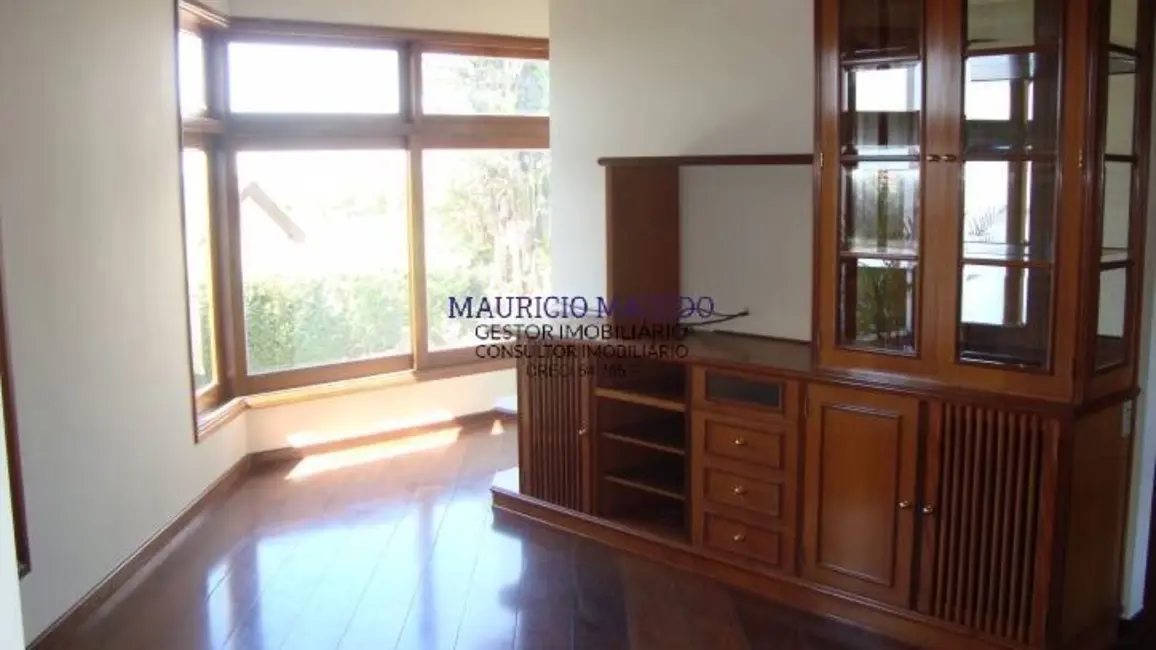 Casa com 4 quartos à venda e para alugar, 450m2 em Alphaville, Santana De Parnaiba - SP - imagem 7 Foto 7 de Casa com 4 quartos à venda e para alugar, 450m2 em Alphaville, Santana De Parnaiba - SP