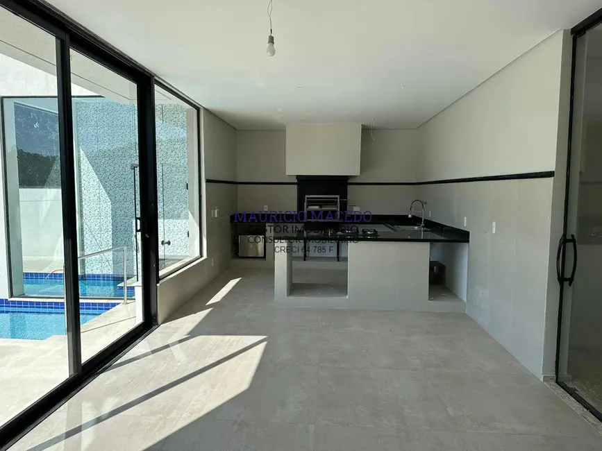 Foto 2 de Casa com 4 quartos à venda, 420m2 em Tamboré, Barueri - SP