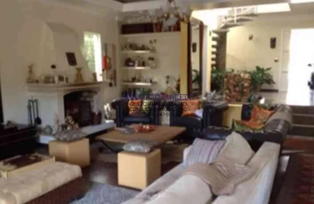 Casa com 3 quartos à venda, 365m2 em Alphaville, Santana De Parnaiba - SP - imagem 3 Foto 3 de Casa com 3 quartos à venda, 365m2 em Alphaville, Santana De Parnaiba - SP