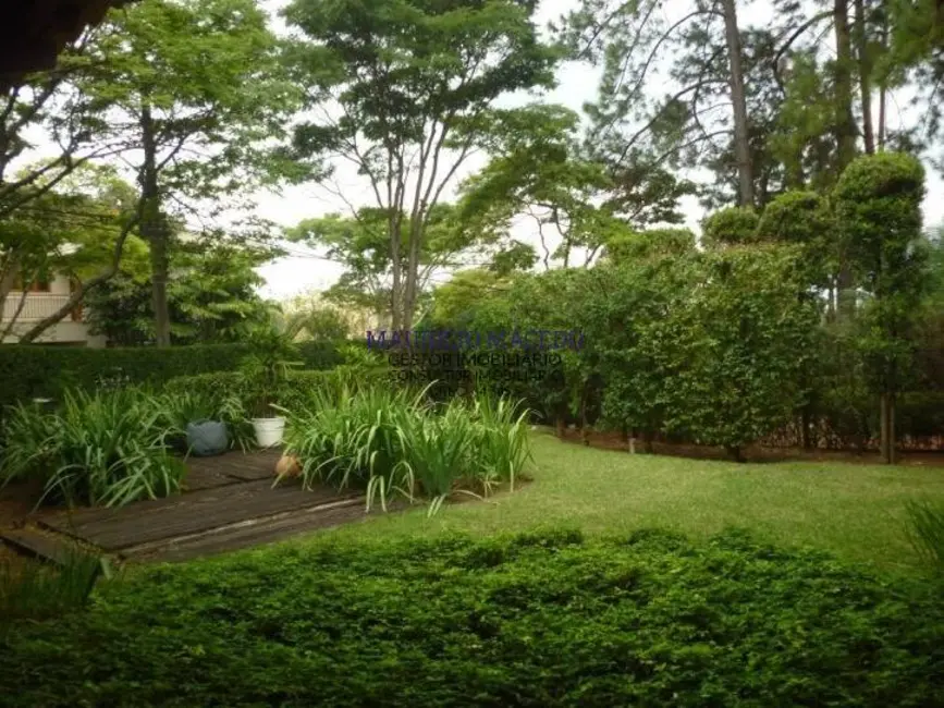 Casa com 3 quartos para alugar, 640m2 em Barueri - SP - imagem 7 Foto 7 de Casa com 3 quartos para alugar, 640m2 em Barueri - SP