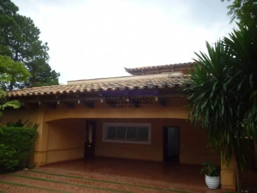 Casa com 3 quartos para alugar, 640m2 em Barueri - SP - imagem 1 Foto 1 de Casa com 3 quartos para alugar, 640m2 em Barueri - SP