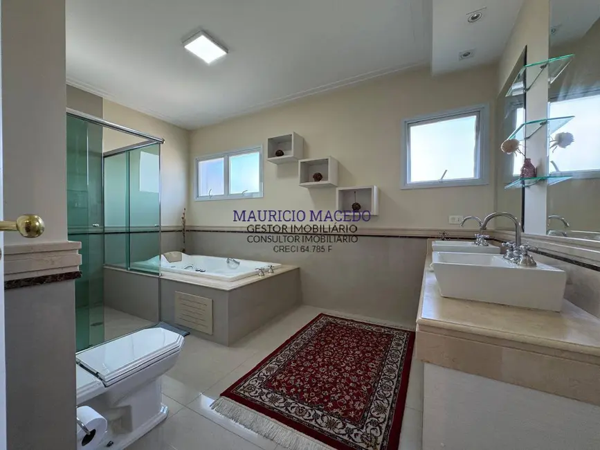 Foto 2 de Casa com 4 quartos à venda e para alugar, 360m2 em Alphaville, Santana De Parnaiba - SP