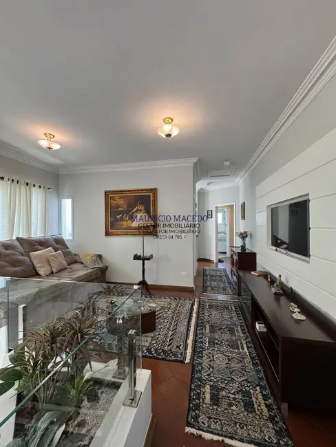 Casa com 4 quartos à venda e para alugar, 360m2 em Alphaville, Santana De Parnaiba - SP - imagem 5 Foto 5 de Casa com 4 quartos à venda e para alugar, 360m2 em Alphaville, Santana De Parnaiba - SP