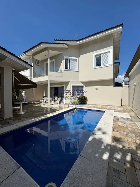 Foto 1 de Casa com 4 quartos à venda e para alugar, 360m2 em Alphaville, Santana De Parnaiba - SP